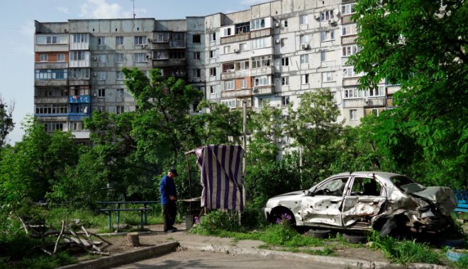Rușii controlează acum cea mai mare parte a orașului Severodonețk - fondrazboicontinua-1654093432.jpg