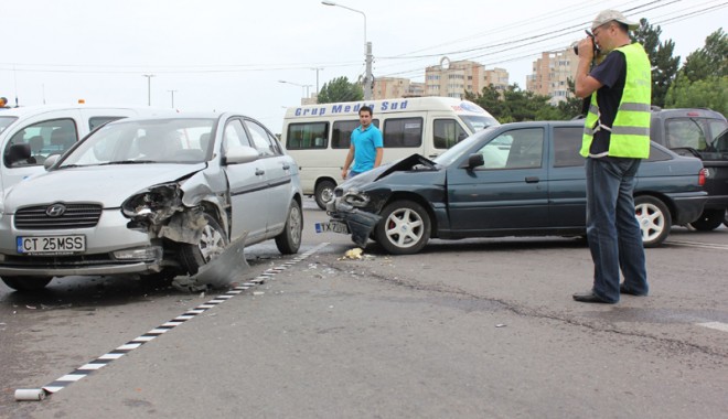 Modificări la polița RCA! Cum îi afectează pe șoferi - fondrca-1407683104.jpg