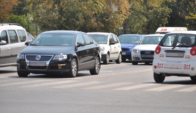 Asiguratorii au mână liberă să scumpească polițele RCA. Cât va costa o asigurare? - fondrca3-1358961881.jpg