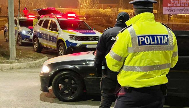 Foști polițiști, plecați în străinătate, răspund 