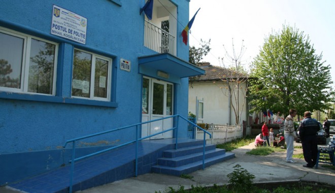 Bani pentru modernizarea sediilor de poliție de la țară - fondreparatiipolitiarurala-1363798713.jpg