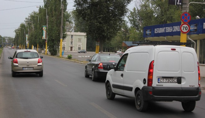 Cu piciorul pe accelerație, prin stațiunea Mamaia - fondrestrictievitezamamaia2-1348069138.jpg