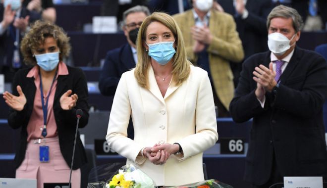 Roberta Metsola promite să respecte linia Parlamentului European, chiar şi în privinţa avortului - fondrobertametsola-1642601557.jpg