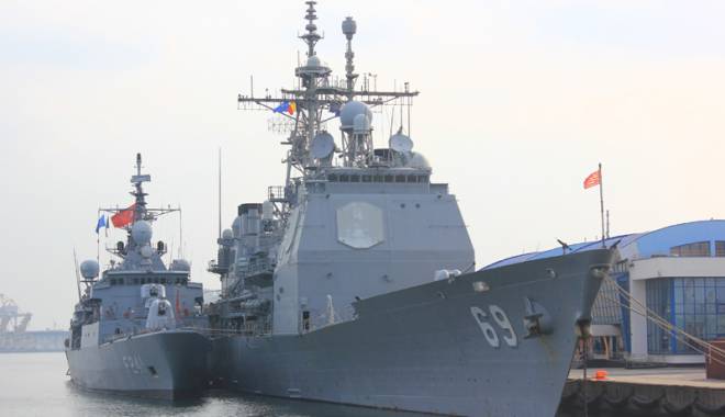 Aliații NATO, antrenamente pe Marea Neagră, la doi pași de… navele rusești! - fondrusiaamericani4-1426271537.jpg
