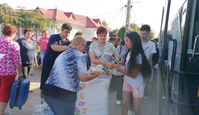 Primarul Dorinela Irimia: „Prioritatea mea sunt copiii comunei Saraiu. 55 dintre ei au plecat într-o tabără gratuită” - fondsaraiutabara-1629634137.jpg