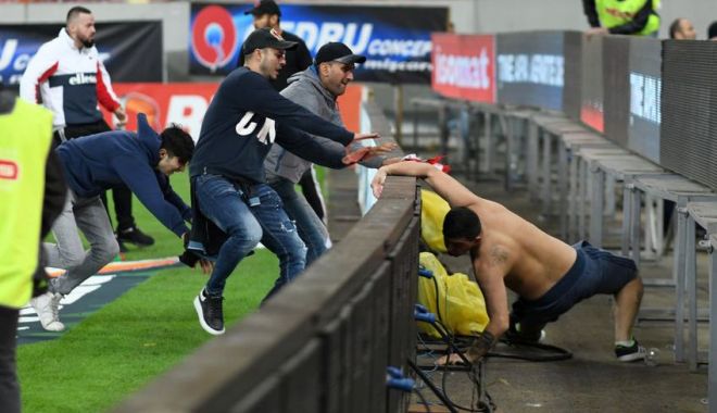 Scandal, bătaie şi multă ură. Opriţi violenţa de pe stadioane! - fondscandaluristadioane-1662914898.jpg