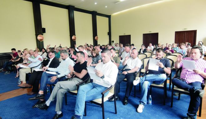 Dispută la ședința CJC. Liberalii acuză conducerea instituției că ignoră proiectele PNL - fondsedintaconsiliuljudetean9-1532709015.jpg