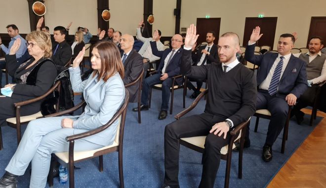 Consilierii locali, convocați în ședință ordinară de edilul Vergil Chițac - fondsedintaordinara-1664385320.jpg