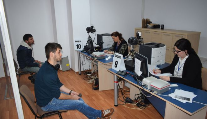 Constănțeni, atenție! Ce program are Serviciul de Pașapoarte și Permise - fondsediu91515602348-1534061985.jpg