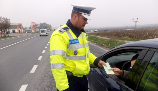 Mai iau șpagă polițiștii rutieri  din Constanța de la șoferi? - fondspaga-1408466605.jpg