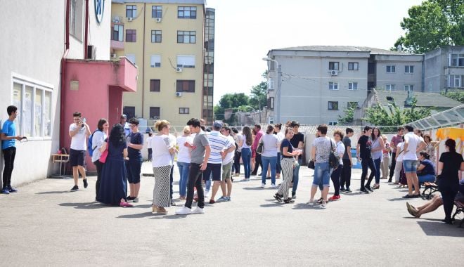 „Spartacus pentru educaţie”. Protest inedit în prima zi de şcoală - fondspartacuspentrueducatie-1629917129.jpg