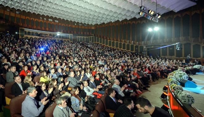 Mari artiști români, pe scena Casei de Cultură din Constanța - fondsurprizele-1472566593.jpg