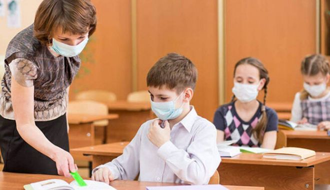 Părinții și profesorii se simt luați în bășcălie de Ministerul Educației, care se contrazice în propriile decizii - fondtestarescoala-1633534521.jpg