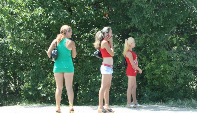 Prostituatele de pe străzile Constanței, răpite și bătute de clienți - fondtraficprostitutiecurve3-1373471542.jpg