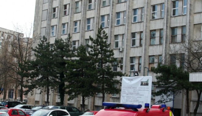 Spitalul Județean își face  stocul de medicamente  și combustibil pentru iarnă - fondurispital-1351700527.jpg