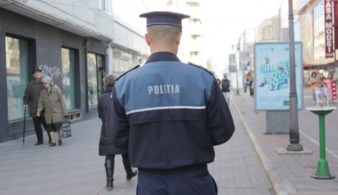 Vă cunoașteți polițistul de proximitate? Cine este el și cum vă poate ajuta - fondvacunoastetipolitistuldeprox-1406740009.jpg