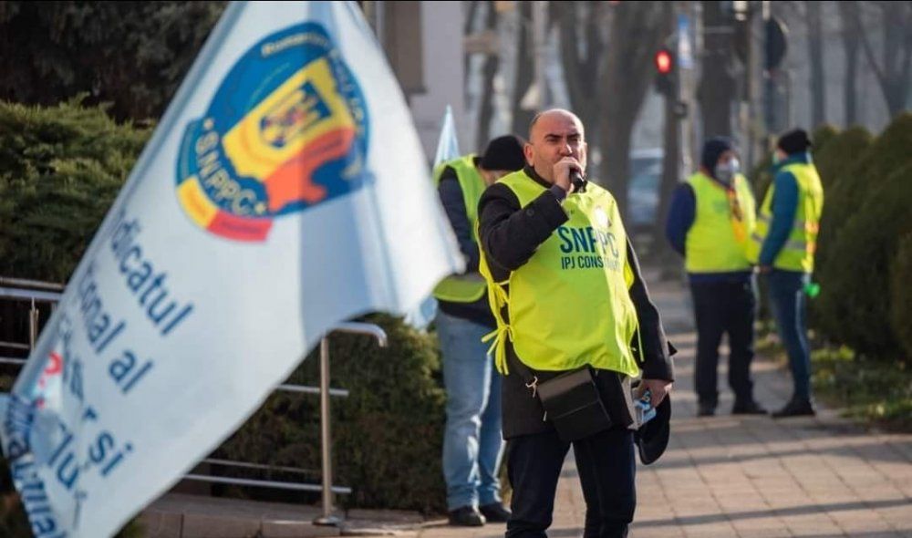 Supărare mare! Polițiștii ameninţă că nu vor asigura paza în secțiile de votare - fondvasilezelca1727369215-1727377440.jpg