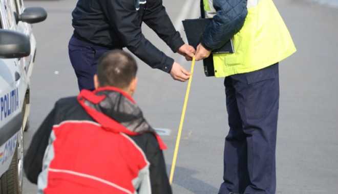 Șase persoane au murit, iar 21 au fost grav rănite ieri, în țară - fondvoluntarpolitie1328125875-1352994632.jpg