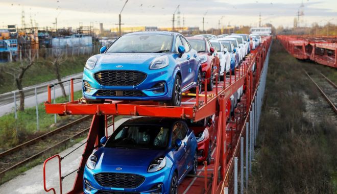 Ford reia munca în două schimburi la uzina de la Craiova - ford-1589787033.jpg