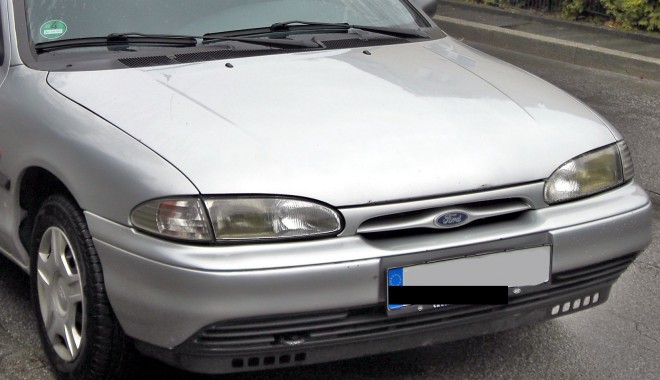 Ford Mondeo cu ITP fals, descoperit la Ostrov - fordmondeo-1385973757.jpg
