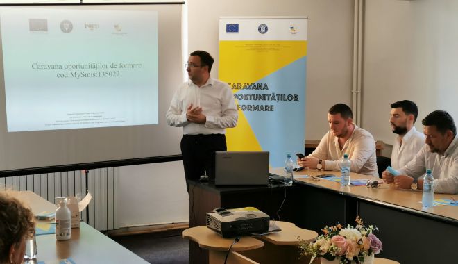 Peste 16.000 de persoane au urmat cursuri de formare în anul 2021 - formaresursapresasm-1642682132.jpg