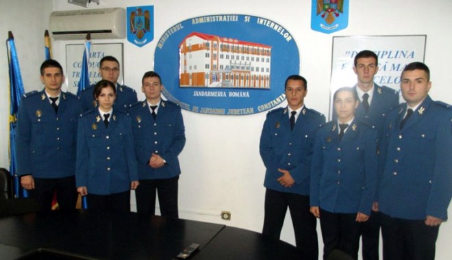 Forțe proaspete la Inspectoratul de Jandarmi Județean Constanța - forteproaspetelajandarmi-1386009859.jpg