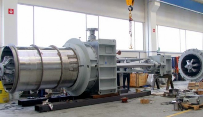 Blejnar, acuzat că vrea să arunce la fier vechi ultimul combinat metalurgic rămas statului - fortusfinro14022400-1332226092.jpg