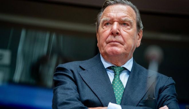 Fostul cancelar german Gerhard Schröder dă în judecată parlamentul pentru revocarea unor privilegii - fostcancelar-1660314099.jpg