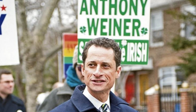Fostul congresman Anthony Weiner, condamnat pentru trimiterea de mesaje cu caracter sexual - fostulcongresmananthonyweinerbun-1506438524.jpg