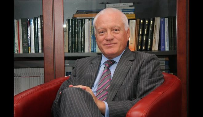 Fostul ministru Valeriu Stoica, premiat de Universitatea 