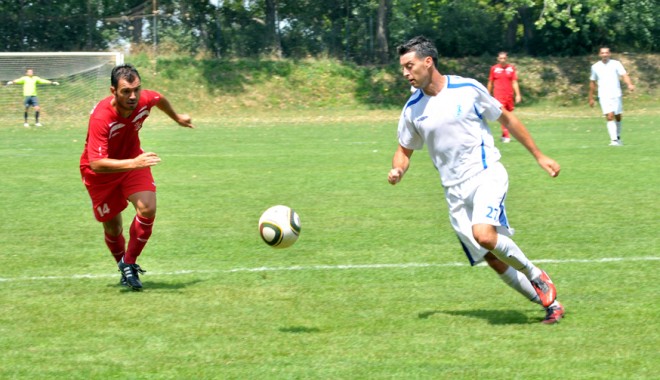 FC Farul va juca la Bacău, în prima etapă a Ligii a II-a - fotbal-1312472821.jpg