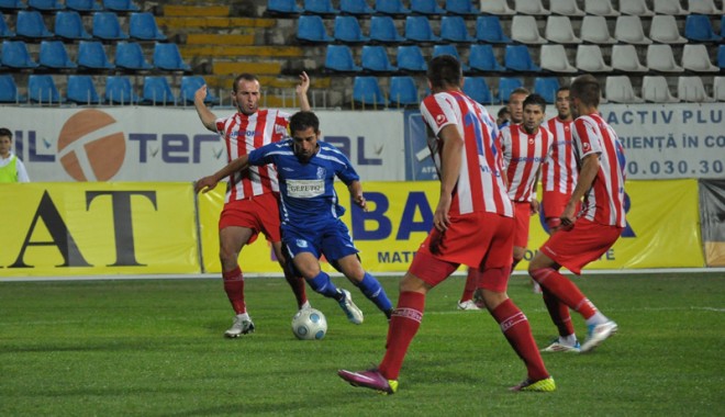 FC Farul, în fața primei victorii în deplasare - fotbal-1318615745.jpg
