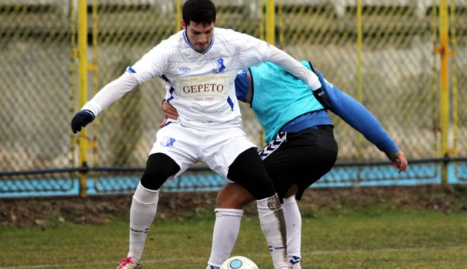 FC Farul, amical cu CF Brăila - fotbal-1328114841.jpg