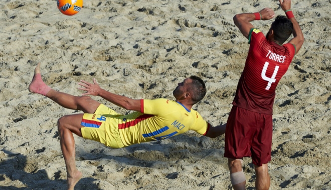 Fotbal pe plajă,  în stațiunea Jupiter - fotbal-1500654090.jpg