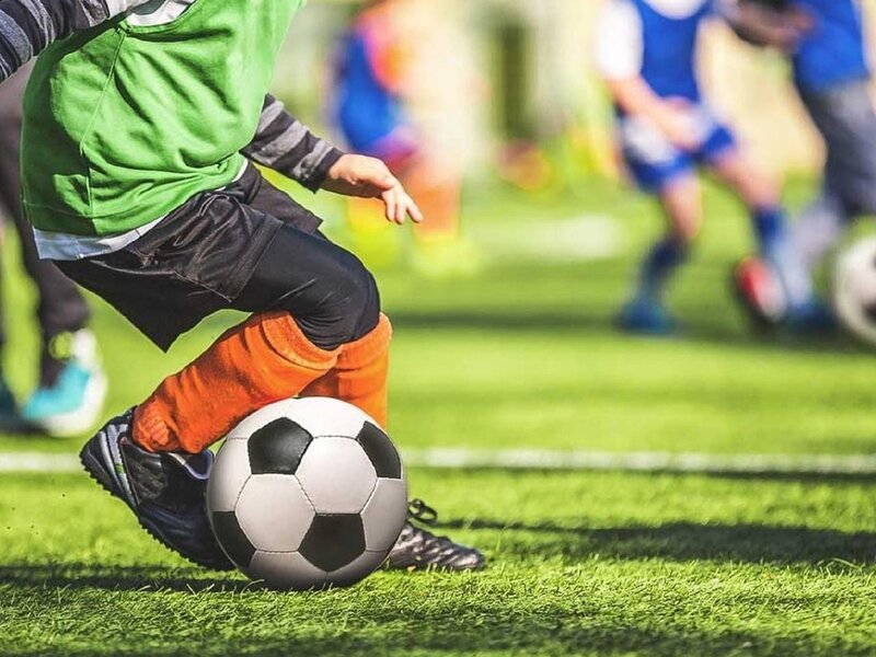 Incident violent în școală. Copil lovit intenționat de profesor - fotbal-1772096500.webp
