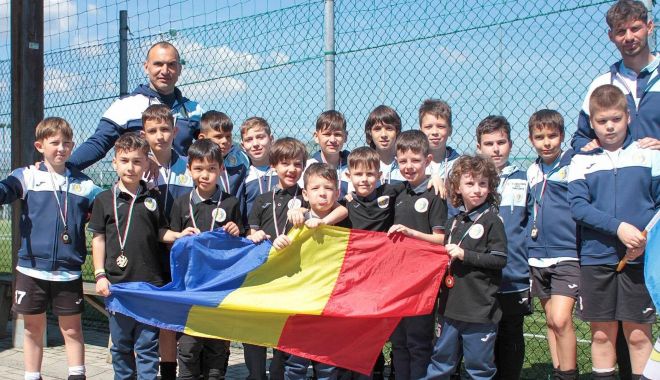 Puştii de la Luceafărul Constanţa au făcut senzaţie la turneul internațional din Italia - fotbal-juniori-1681927907.jpg