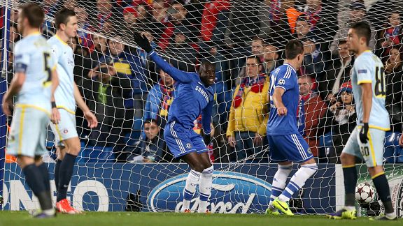 Chelsea Londra a învins Steaua București cu 1-0 - fotbal1212-1386836533.jpg