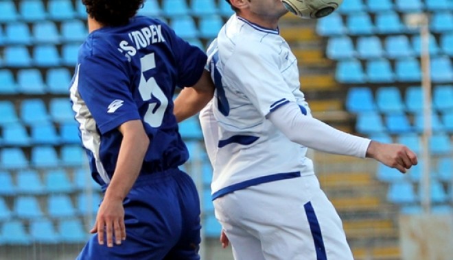 FC Farul, meci de totul sau nimic cu FC Botoșani - fotbal1333656441-1333658644.jpg