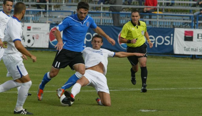 Fotbal / Astăzi, la Ovidiu, amical Viitorul - Callatis - fotbal2-1319017054.jpg