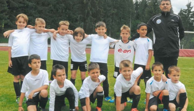 Academia Hagi 2005, primul loc la 