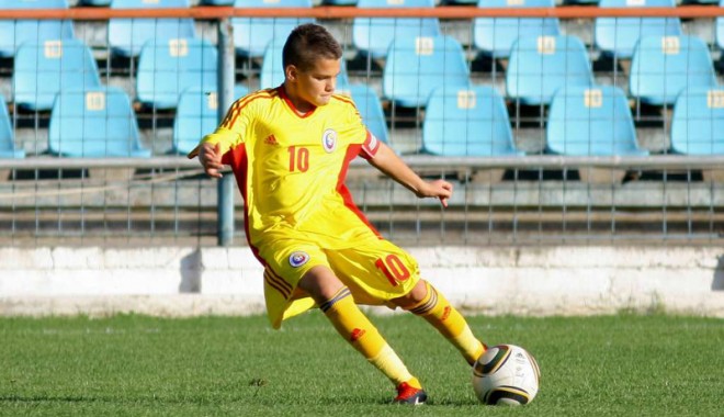 România U15 a învins Turcia cu 13 jucători ai Academiei Hagi - fotbalacademiaianishagi-1354050662.jpg