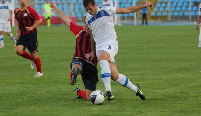 Fotbal / Denis Alibec, suspendat și amendat de Comisia de Disciplină a LPF! - fotbalalibec-1367934225.jpg