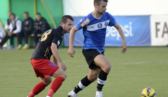 Fotbal: FC Viitorul se antrenează cu Juventus Colentina - fotbalamicalviitorulsursaacademi-1415620461.jpg