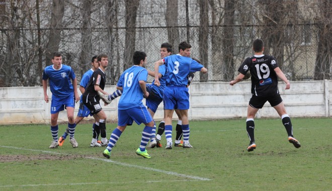 Fotbal / Bătaie între juniorii FC Farul și cei ai Viitorului - fotbalbataiefarulviitorul-1365410129.jpg