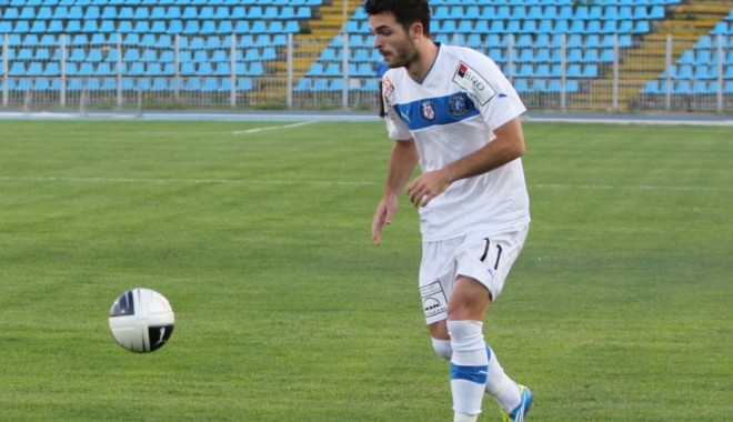 Fotbal / Un jucător de la FC Viitorul va fi transferat în Franța - fotbalchitu-1371482045.jpg