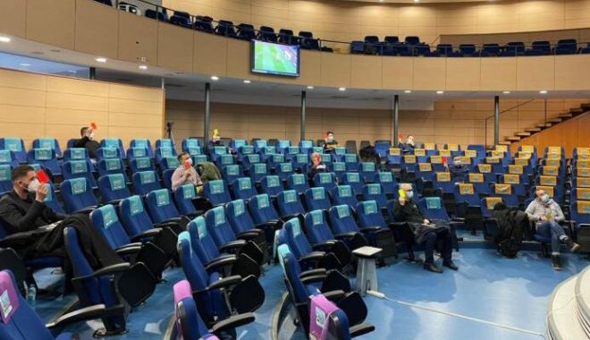 Fotbal / Președintele CCA s-a întâlnit cu comentatorii competițiilor interne - fotbalcomentatori-1616064353.jpg