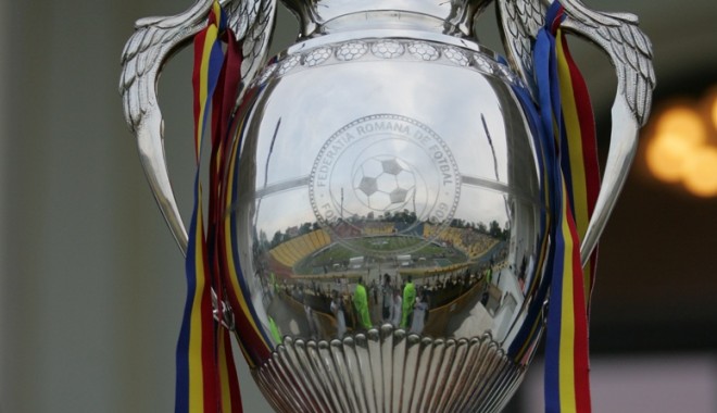 Fotbal / Cu cine joacă FC Farul, Viitorul și Delta în 16-imile Cupei României - fotbalcupa-1347888288.jpg