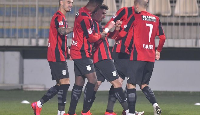 Fotbal / Astra, Viitorul Pandurii şi Universitatea Craiova, în semifinalele Cupei României - fotbalcupa-1614864022.jpg