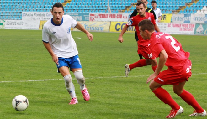FC Farul întâlnește liderul clasamentului Ligii a II-a - fotbalfarul-1380298999.jpg