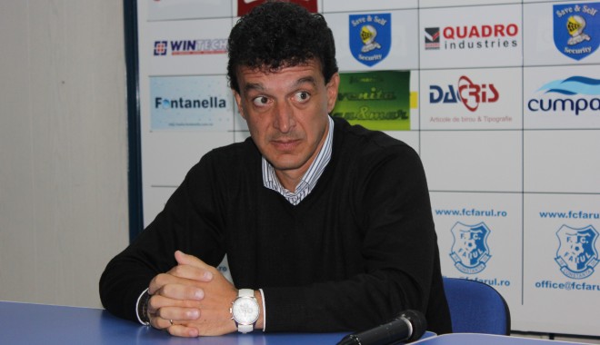 Fotbal / Ce SANCȚIUNE DRASTICĂ ar putea primi antrenorul Farului - fotbalfarulalinartimon-1350391351.jpg
